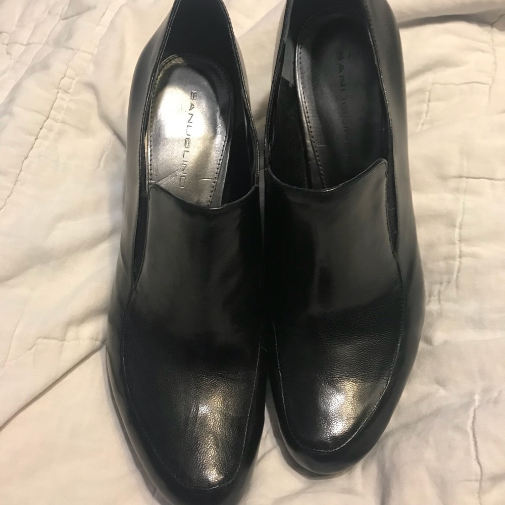 Bandolino stacked heel
